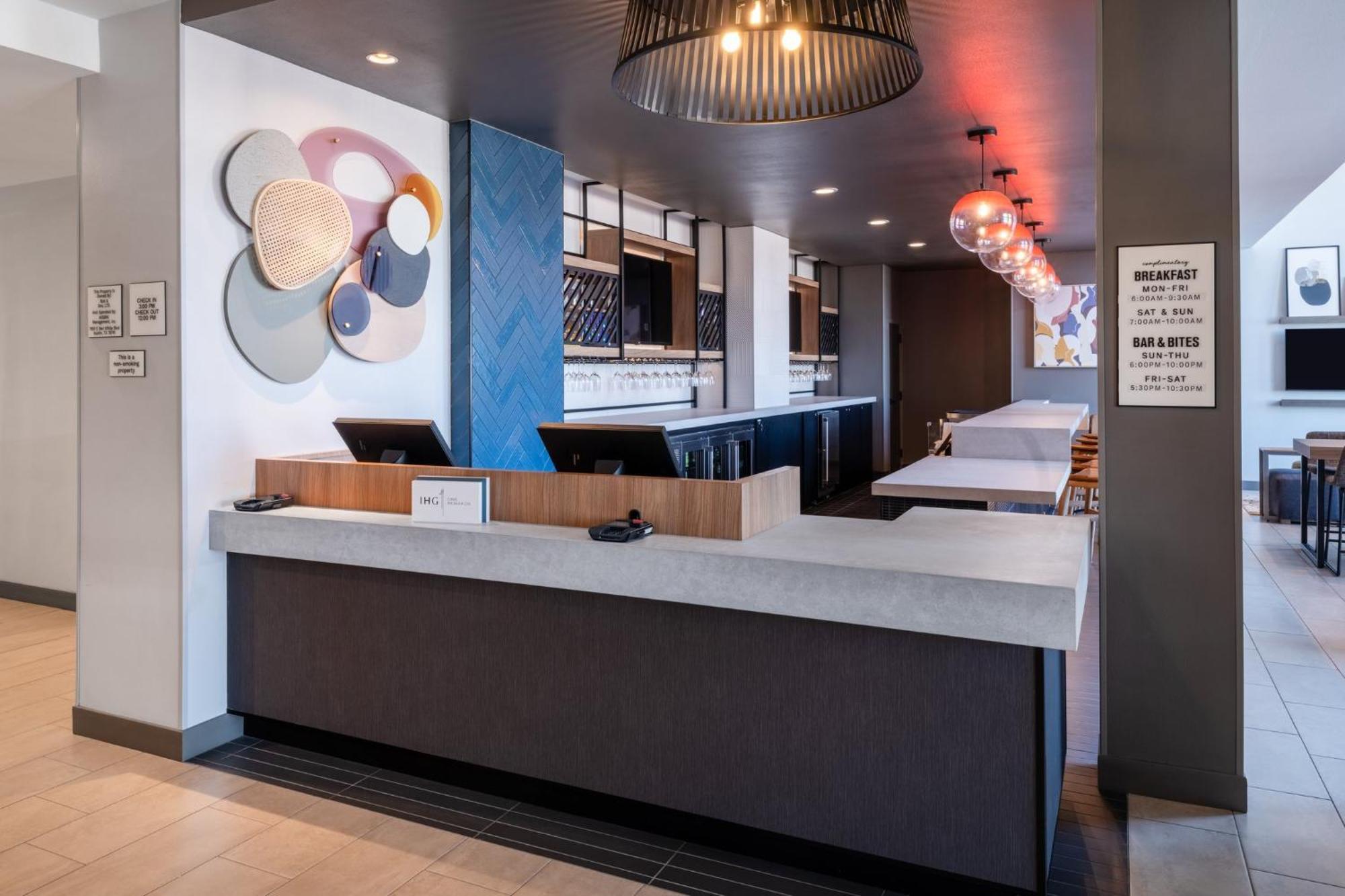 Atwell Suites Austin Airport By Ihg Экстерьер фото